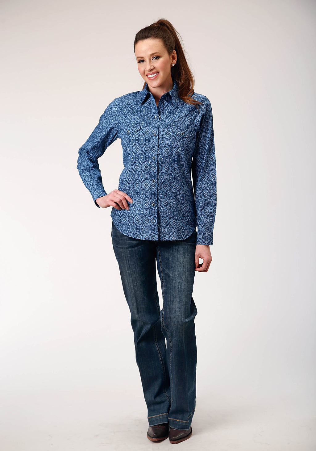 Womens Long Sleeve Snap Medallion Paisley Western Shirt