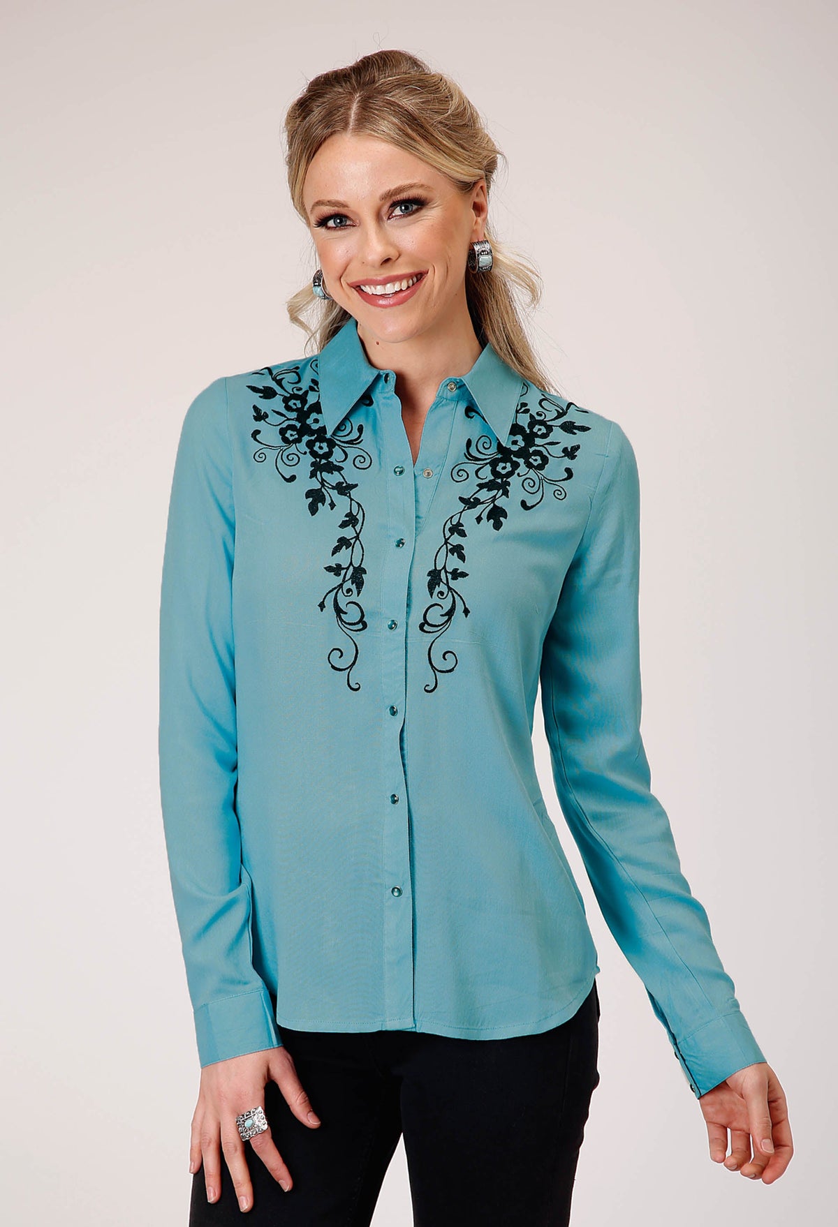 Womens Long Sleeve Button Rayon Challis Blousen Western Shirt With Embroide