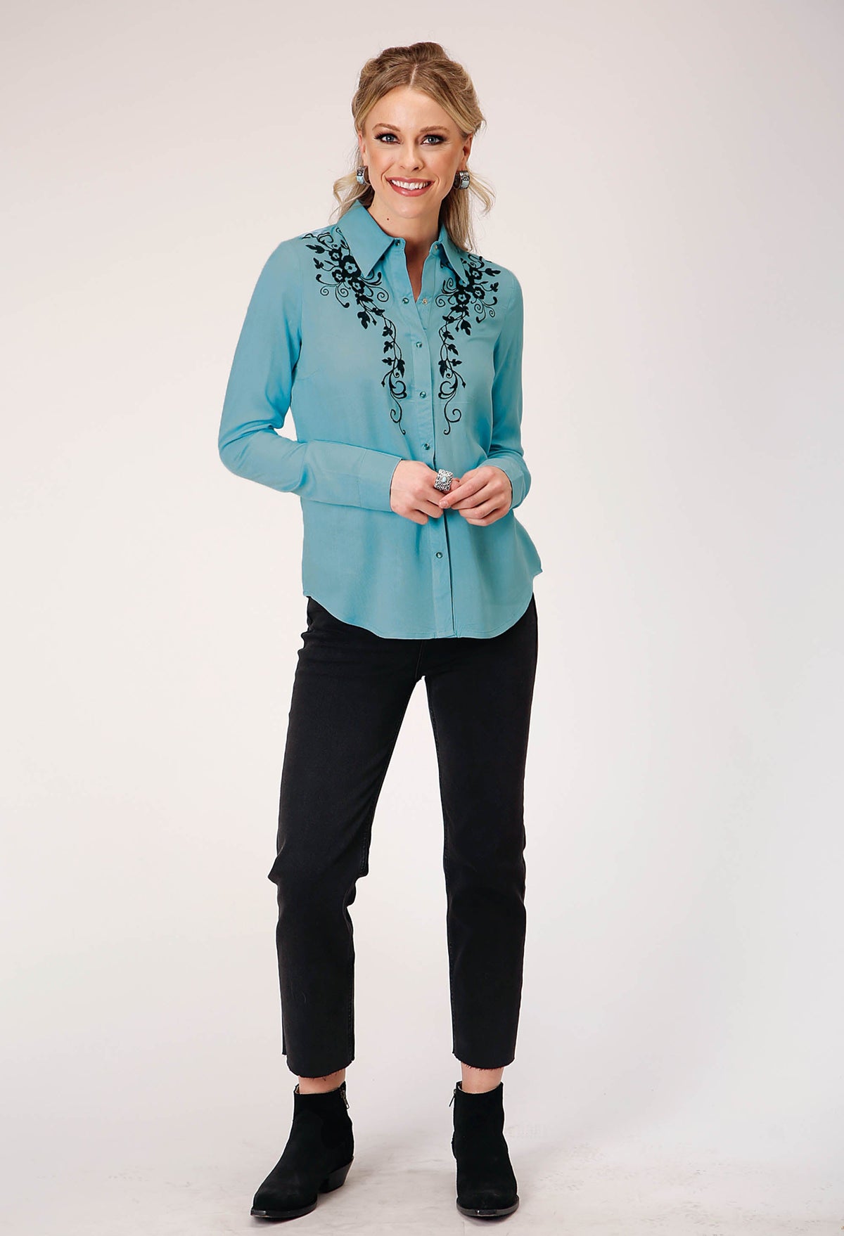 Womens Long Sleeve Button Rayon Challis Blousen Western Shirt With Embroide