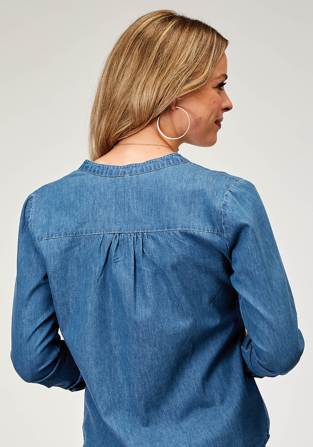 Womens Long Sleeve Button Light Weight Med Blue Denim Blouse Western Shirt