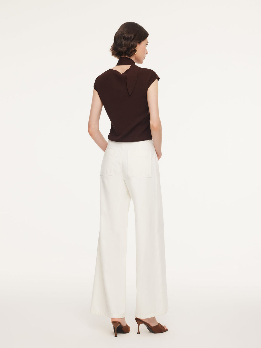 Tencel Blend Asymmetrical Hem Women Knit Top With Ribbon