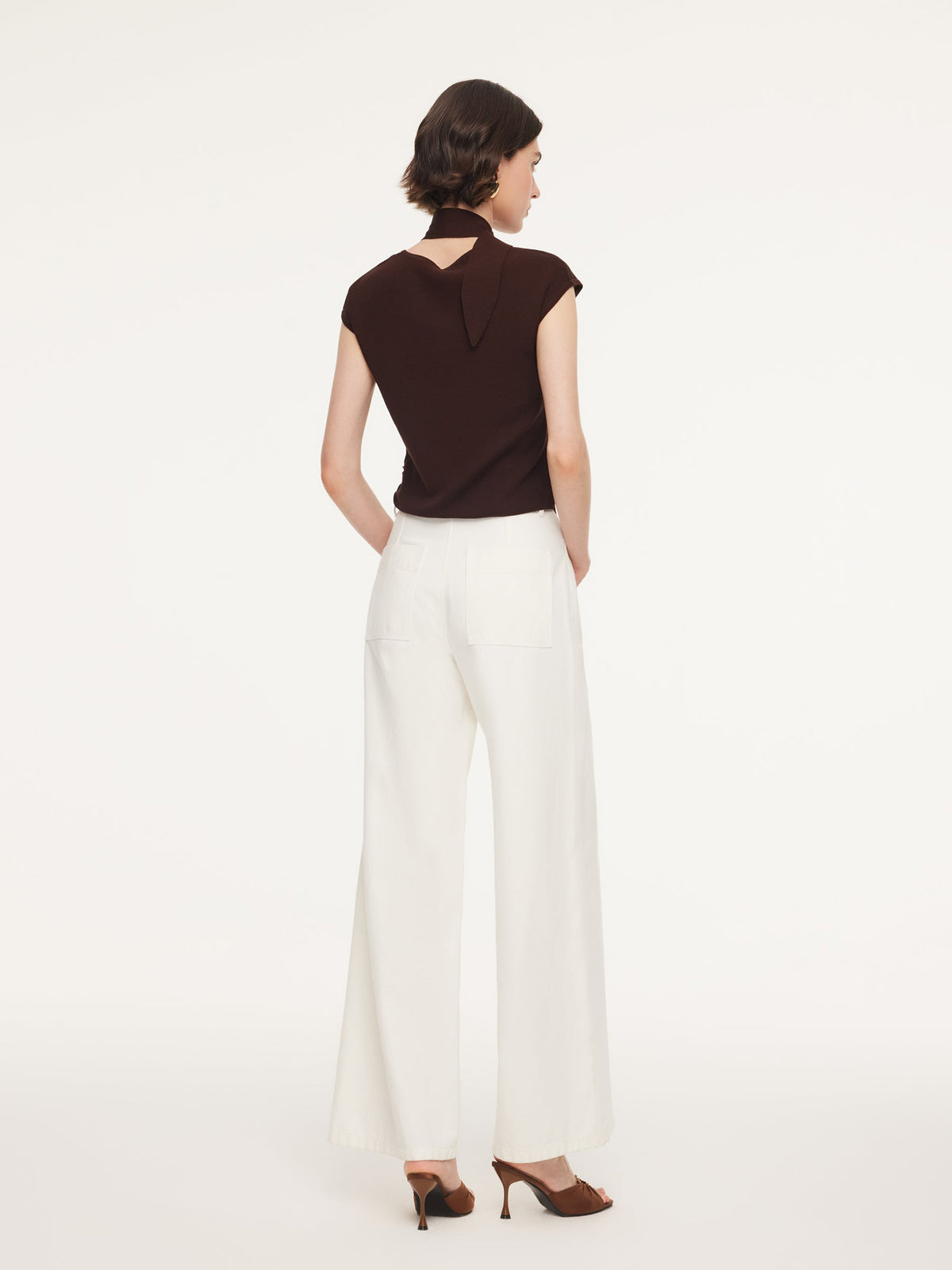 Tencel Blend Asymmetrical Hem Women Knit Top With Ribbon
