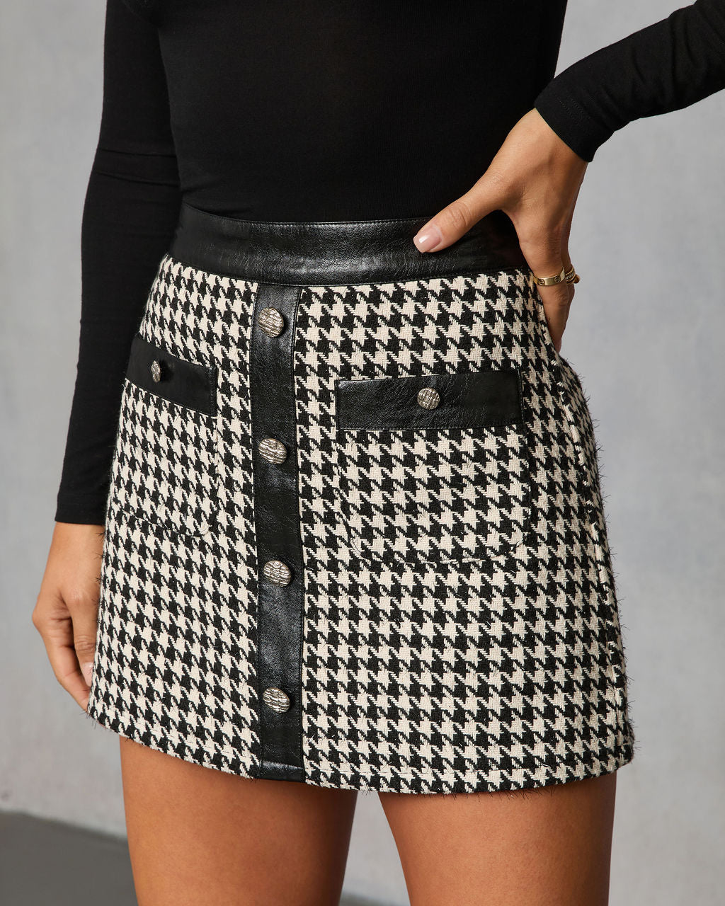 Holiday Elm Contrast Vegan Leather Trim Houndstooth Mini Skirt
