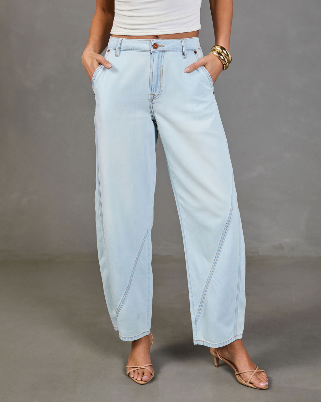 Washed Light Mid Rise Barrel Leg Jeans