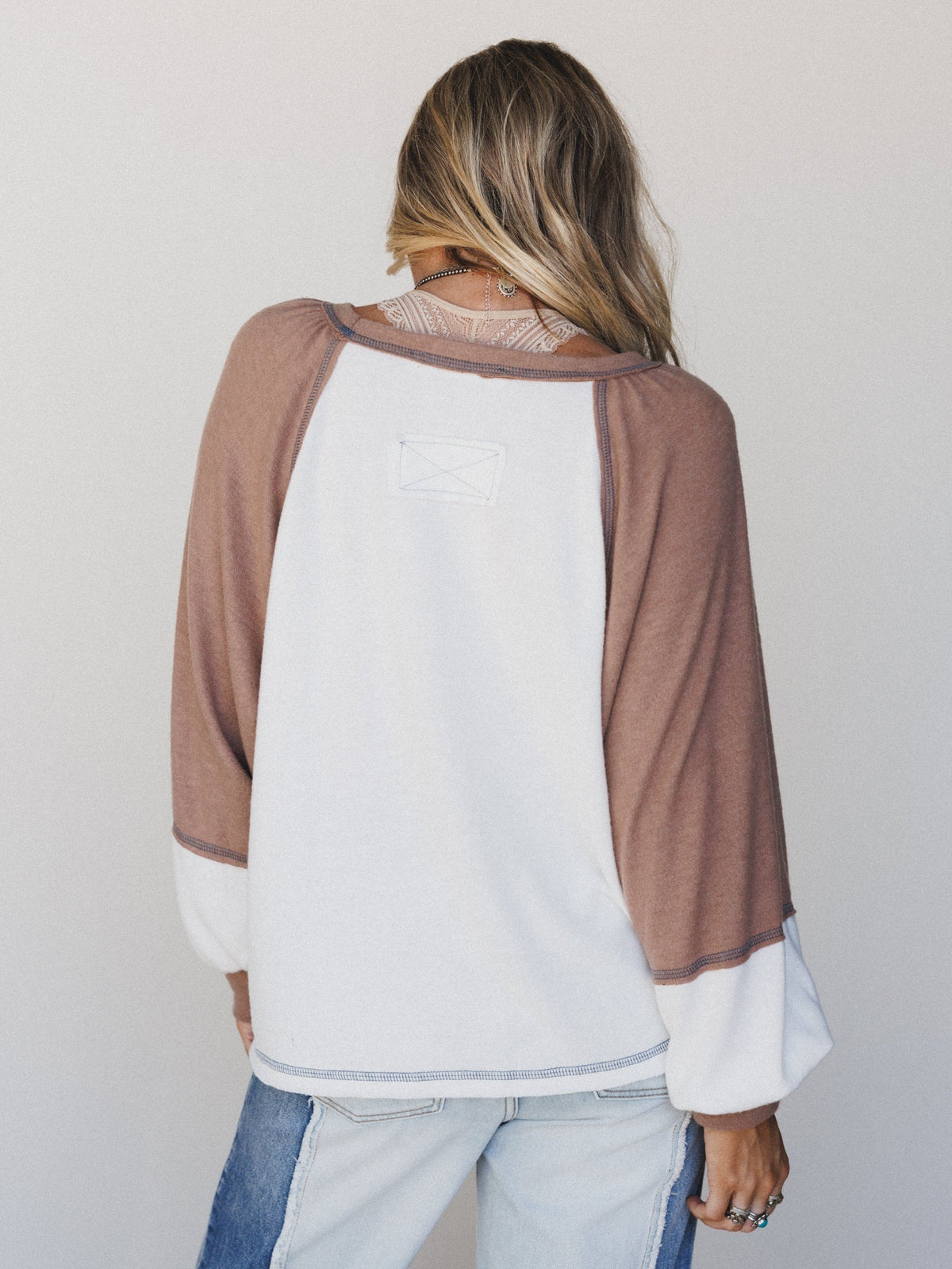 The Nest Jules Contrast Pullover Top - Off White Mocha